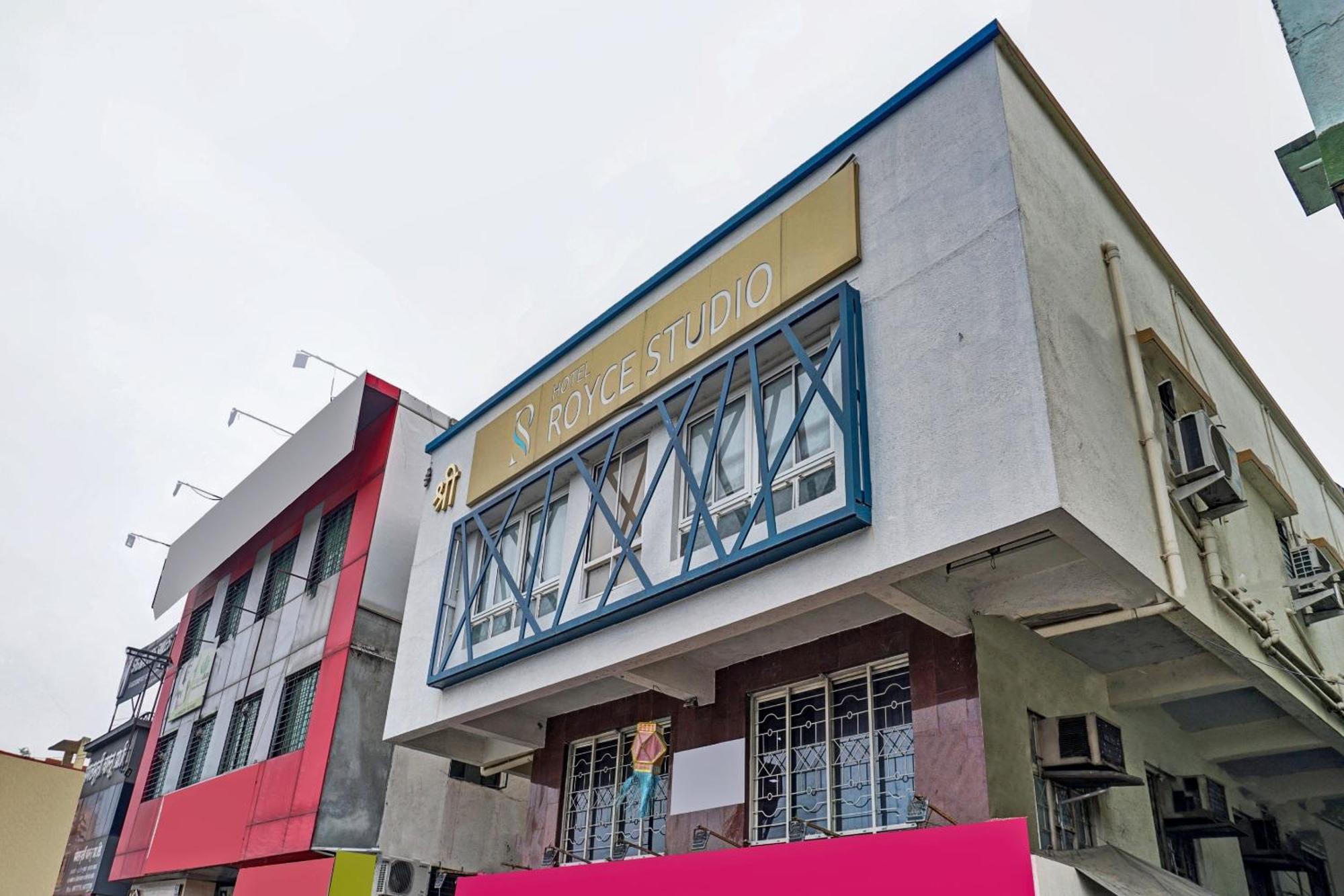 Collection O Royce Studios Near Pune Airport Екстериор снимка